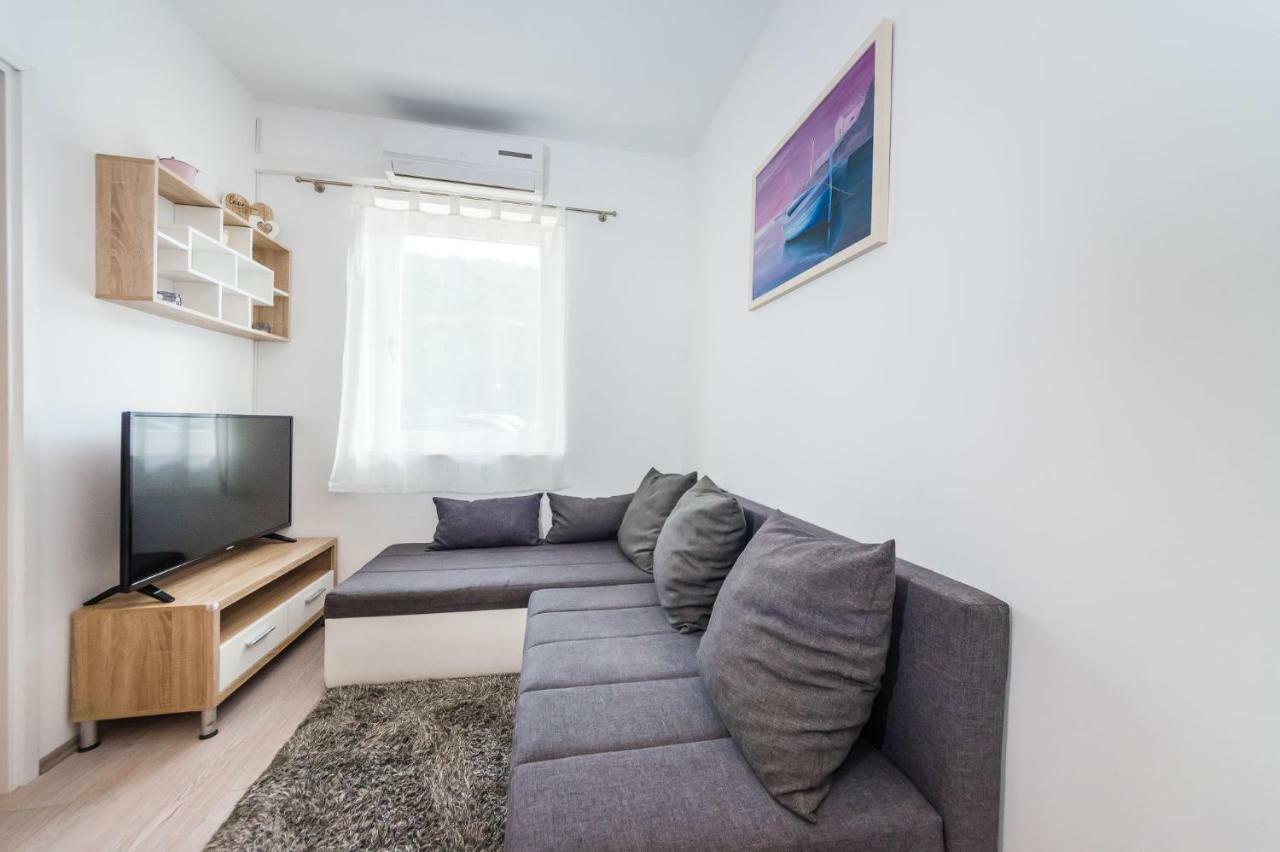 Apartman Nino Novigrad  Exterior foto
