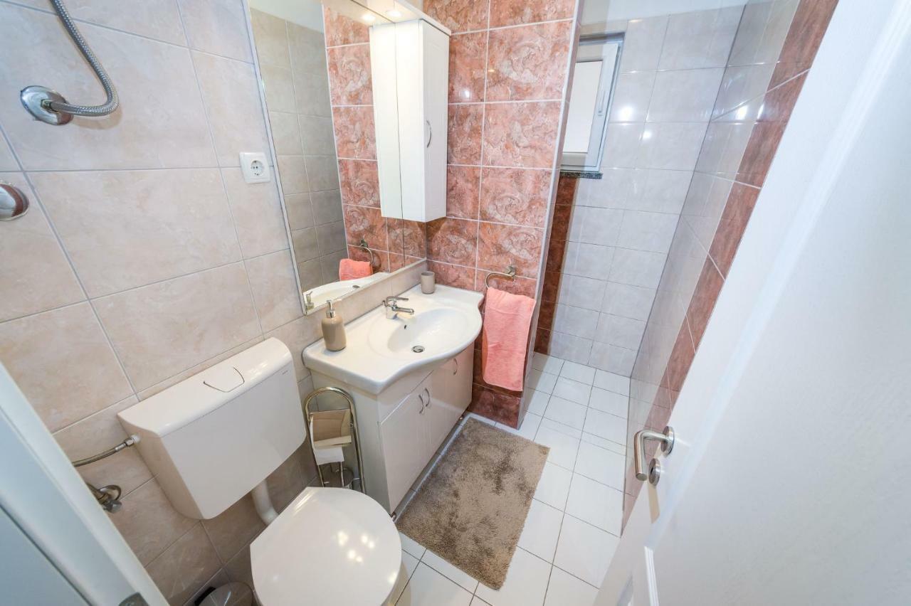 Apartman Nino Novigrad  Exterior foto